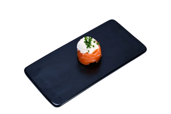 Gunkan Tulip Salmon Cheese